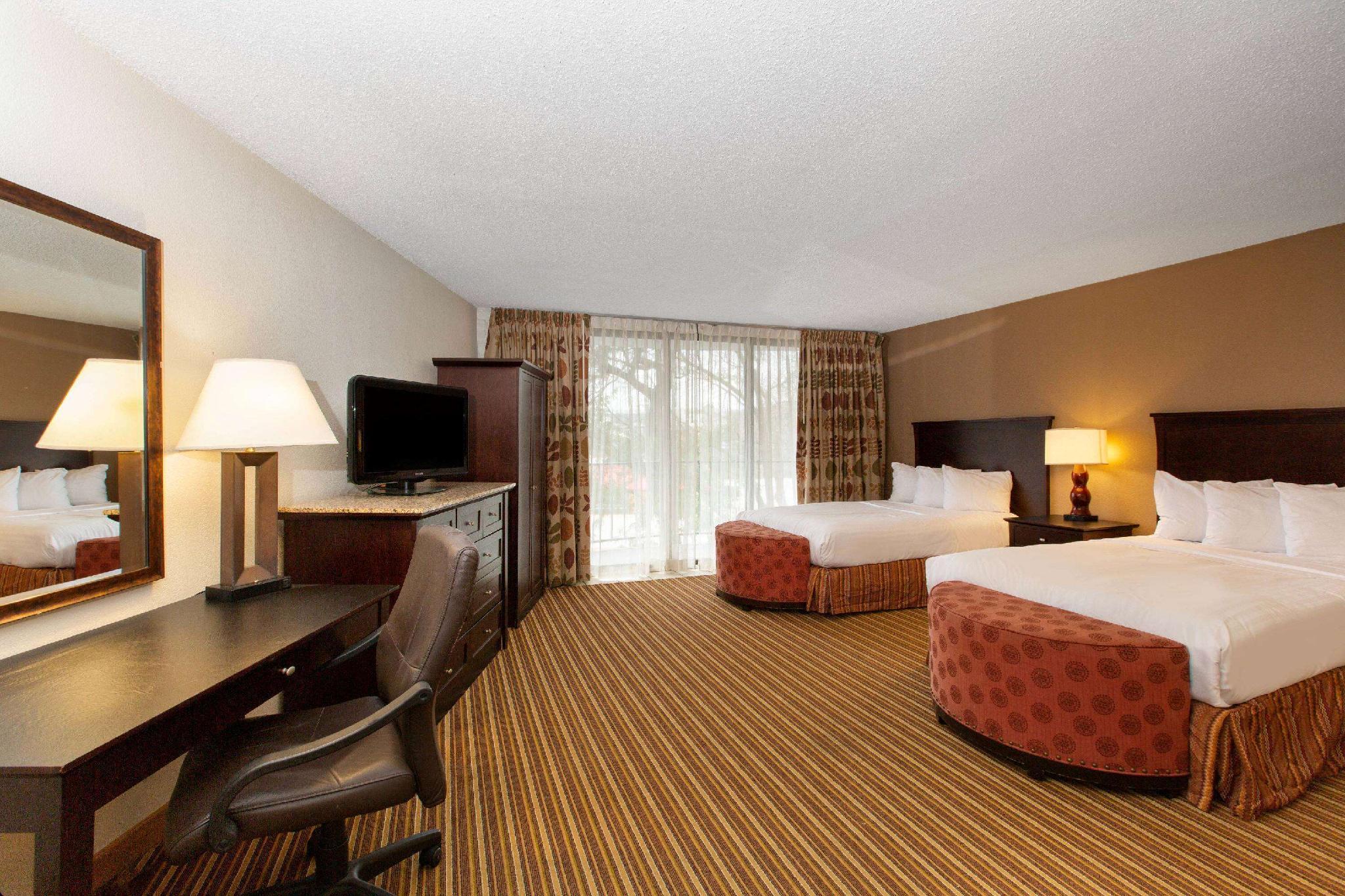 Aksarben Suites Trademark Collection By Wyndham Omaha Exterior photo