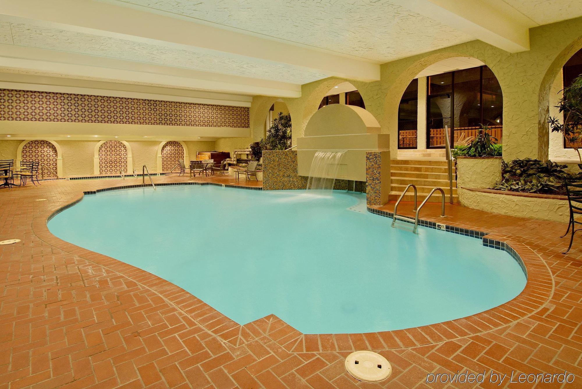 Aksarben Suites Trademark Collection By Wyndham Omaha Facilities photo